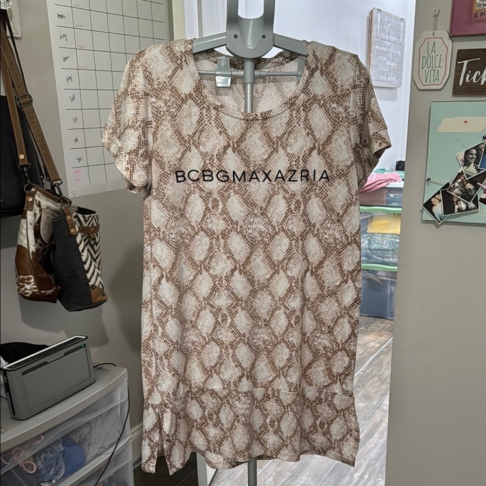 BCBGMaxAzria Beige Snake Print Short Sleeve sleep shirt